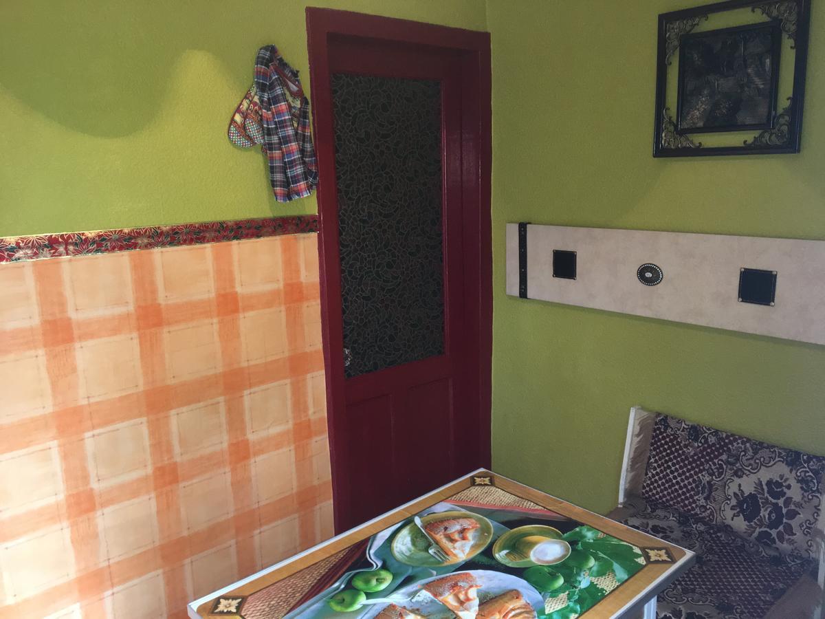 Hikkaduwa Hostel Kiev Luaran gambar